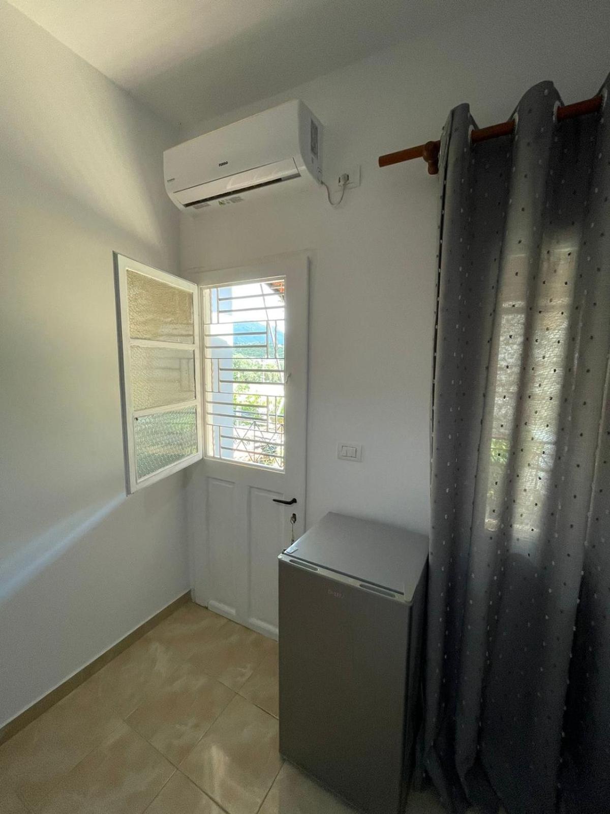 Himara Blue Apartment Bagian luar foto